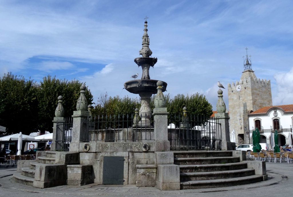 Brunnen auf der Praça Conselheiro Silva Torres