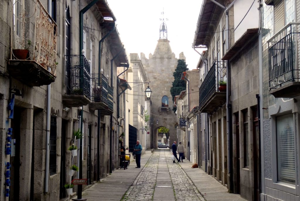 Rua Direita, die älteste Straße