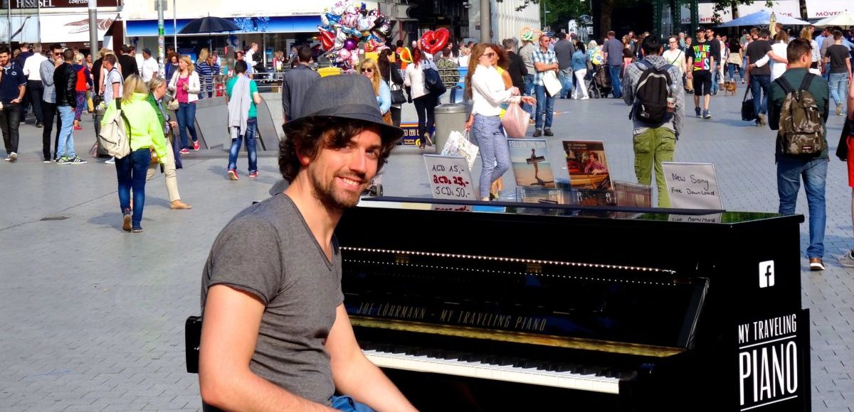 Johannes „Joe“ Löhrmann aus Hannover (My Traveling Piano).