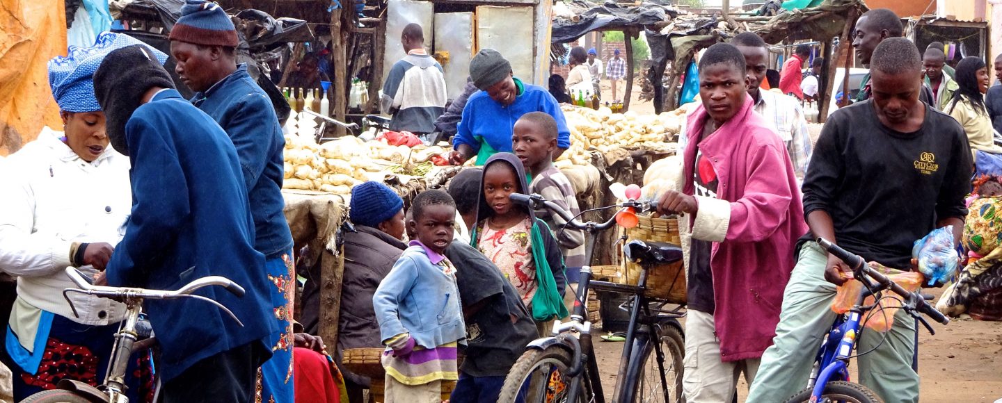 Auf dem Markt in Katete, Sambia.