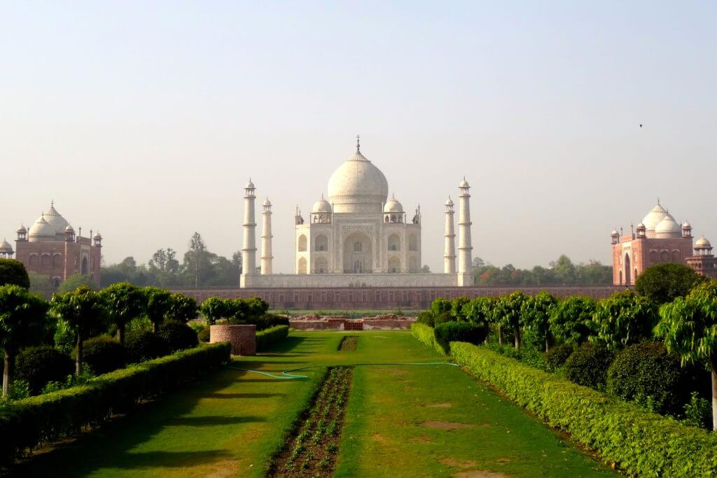 Taj Mahal von der anderen Seite des Yamuna