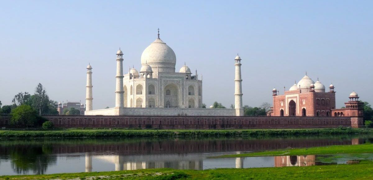 Taj Mahal von der anderen Seite des Yamuna