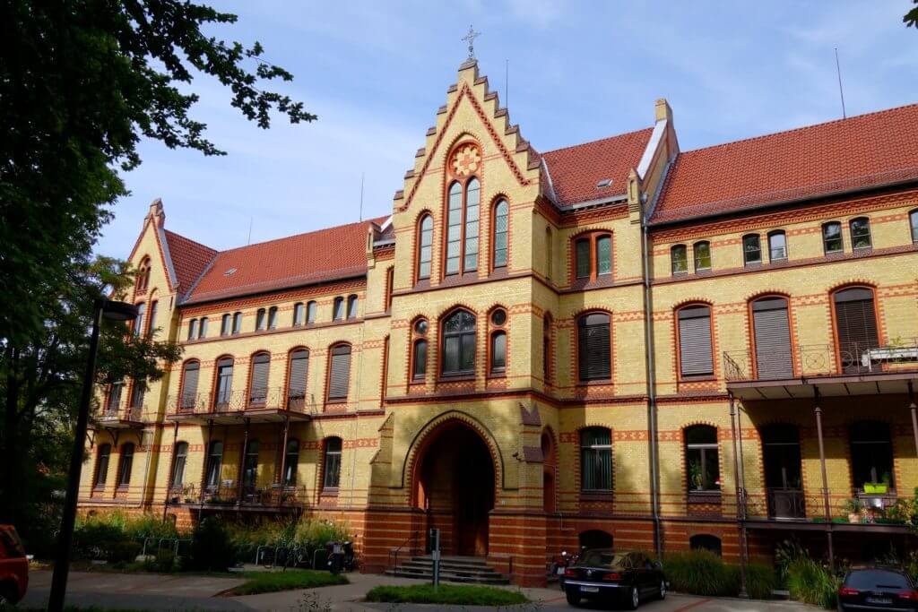 Sehenswürdigkeiten in Hannover: Altbau des Clementinenhauses