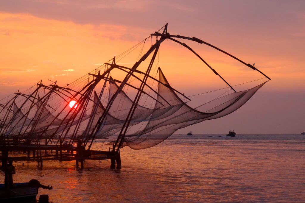 Kultur in Indien: chinesische Fischernetze in Kochi