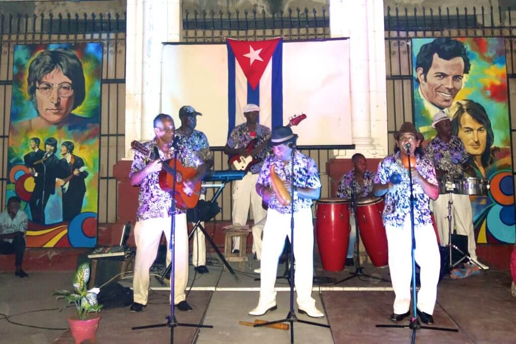 Rumores de mi Guaso während der Noche Guantanamera in Guantánamo