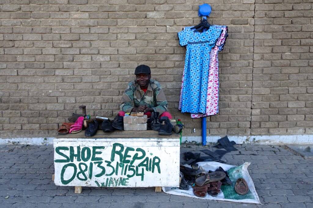 Jahresrückblick Reiseblog Groovy Planet, auf der Straße in Otjiwarongo