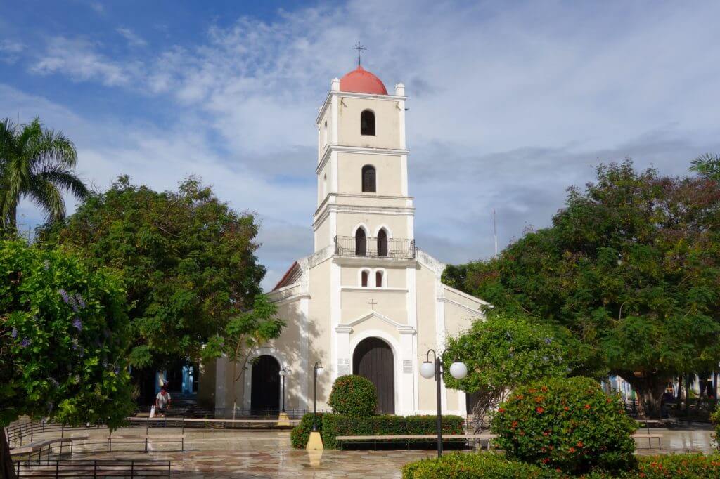 Catedral Santa Catalina de Ricci im Parque Jose Martí von Guantánamo