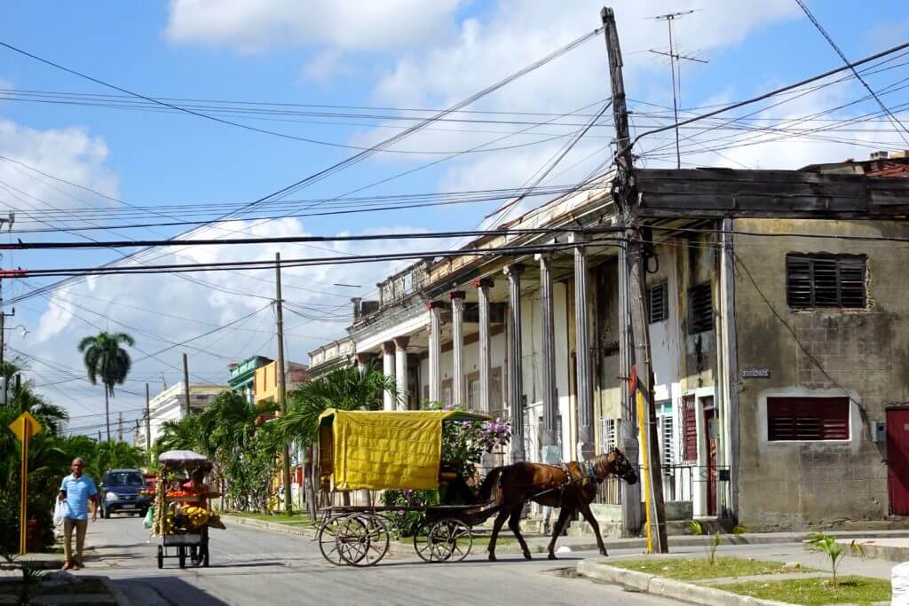 Pferdekutsche in den Straßen von Guantánamo