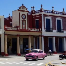 Holguín, Parque Calixto Garcia.