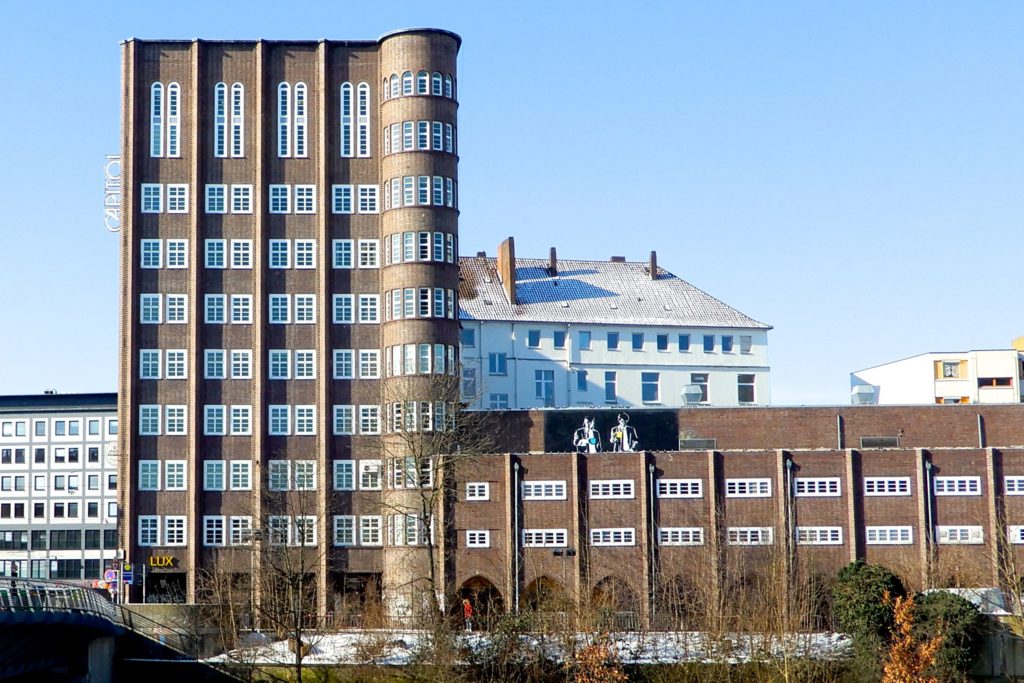 Capitol-Hochhaus, Hannover, denkmalgeschützter Backsteinbau aus den 1920er-Jahren.