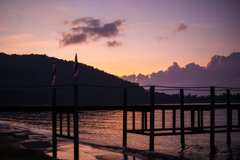 Morgenstimmung am Fähranleger von Chumphon.