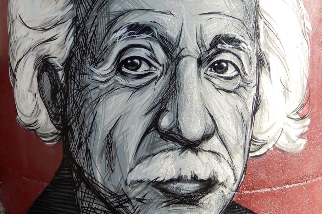 Urbane Kunst in Rio Tinto. Mural von Albert Einstein.