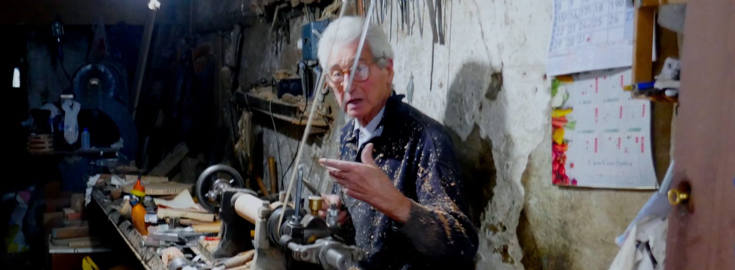 Artur Oliveira, der letzte Drechsler von Porto Groovy