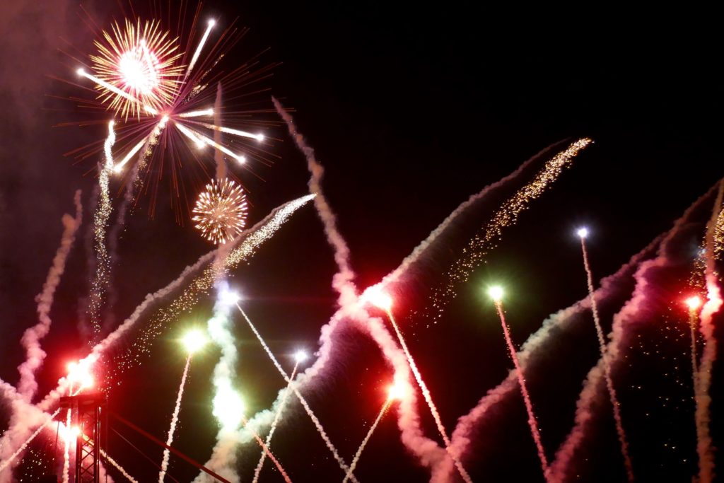 Chap Goh Meh, chinesischer Valentinstag in George Town, Malaysia. Feuerwerk.