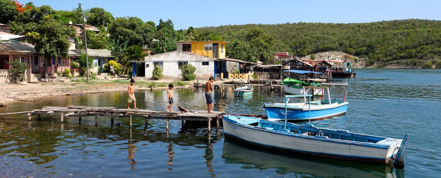 Blick auf Cayo Granma, die Santiago de Cuba vorgelagerte Insel.