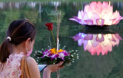 Loy Krathong in Rawai, Phuket.