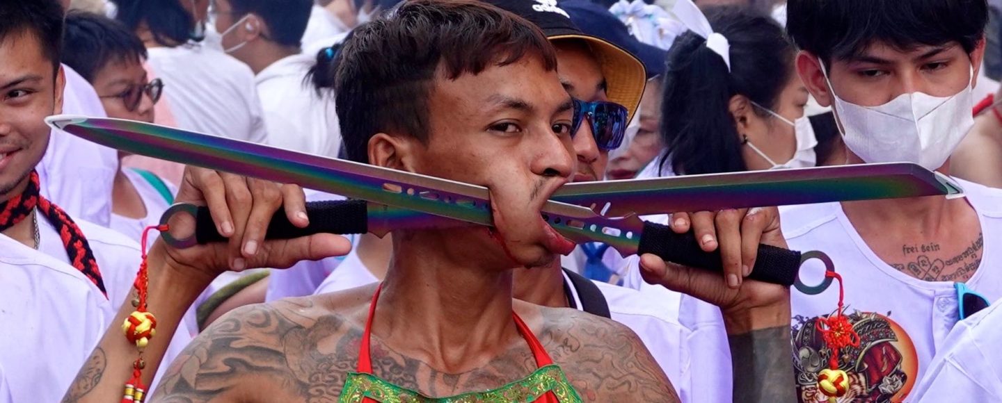 Bilder des Jahres 2022, hier: Vegetarisches Festival in Phuket Town.