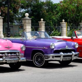 Havanna: alte Autos, das kubanische Klischee.